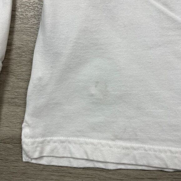 Undefeated Shirt Mens Medium White Spell Out Long Sleeve Sports - Picture 6 of 10